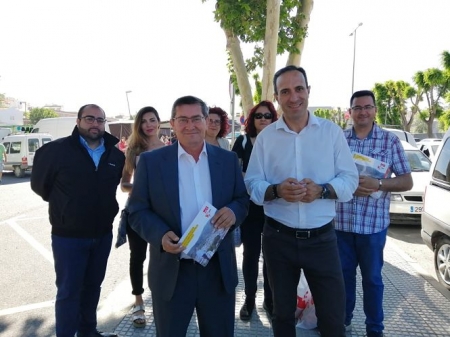 Gonzalo Vázquez junto al Presidente de Diputación (PSOE)