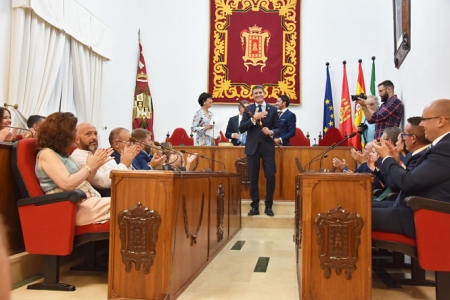 Pedro Fernández tras recibir el bastón de mando (CARMELO MATEOS)