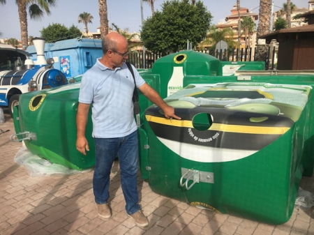 Nuevos contenedores para el vidrio de Almuñécar (AYTO. ALMUÑÉCAR)