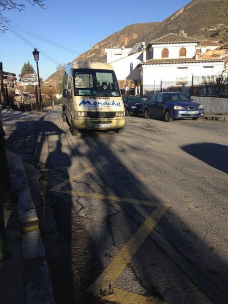 El microbús urbano de Monachil, que funcionará también durante el mes de agosto (AYTO. MONACHIL)