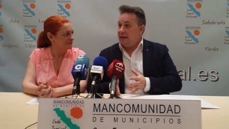 Enrique Medina y Eugenia Rufino en rueda de prensa (DIPGRA)