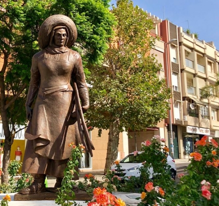 Estatua de Mondera (AYTO. MOTRIL)