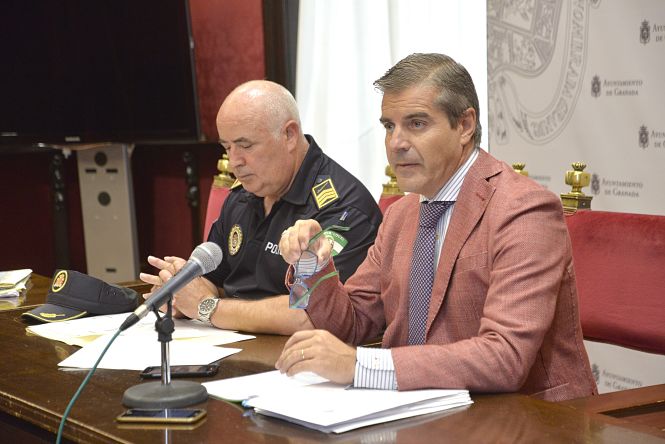 El Concejal de Movilidad, César Díaz, ha, detallado el dispositivo para el inicio del curso (AYTO. GRANADA) El Concejal de Movilidad, César Díaz, ha, detallado el dispositivo para el inicio del curso (AYTO. GRANADA)