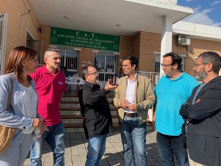El Grupo Municipal socialista se ha reunido con la gremial del Taxi (PSOE)