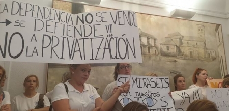 Protesta de las trabajadoras de Ayuda a domicilio de Albolote