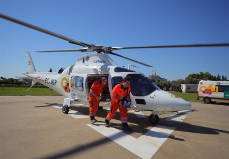 El Helicóptero del 061 ha trasladado al herido al Hospital Virgen del Rocío de Sevilla (JUNTA) 