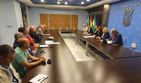 Carmen Crespo se ha reunido con los regantes de Almuñécar (JUNTA)