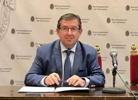 Luis González 