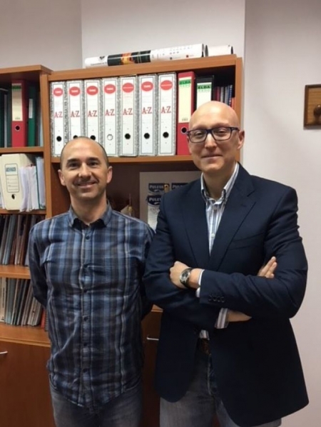 Los profesores de la Universidad de Granada Francisco Muñoz Leiva y Francisco Liébana Cabanillas, autores de este trabajo (UGR) 