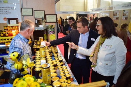 La Delegada de Agricultura ha visitado la feria (JUNTA)