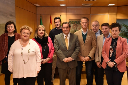 Reunión de José Entrena con senadores del PSOE (J. GROSSO / DIPGRA)