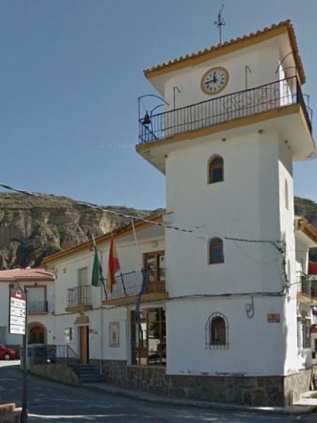 Fachada del Ayuntamiento de Gorafe (IU)