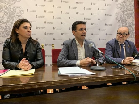 Francisco Cuenca en rueda de prensa (PSOE)