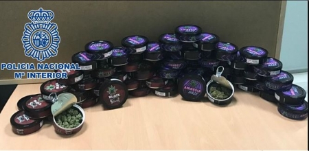 Policía Nacional se incauta de latas de conserva que contenían marihuana (POLICÍA NACIONAL) 
