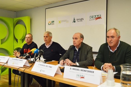 Rueda de prensa de Cooperativas, Asaja, Coag y UPA en sede provincial de Federación Faeca - FAECA