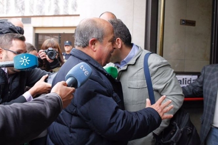 El exalcalde de Granada José Torres Hurtado a su llegada a los juzgados (EUROPA PRESS) 