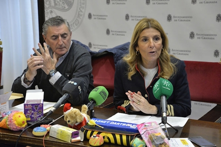 La Concejala de consumo, Eva Martín ha hecho balance de las actuaciones del Servicio de Inspección de consumo (JAVIER ALGARRA)