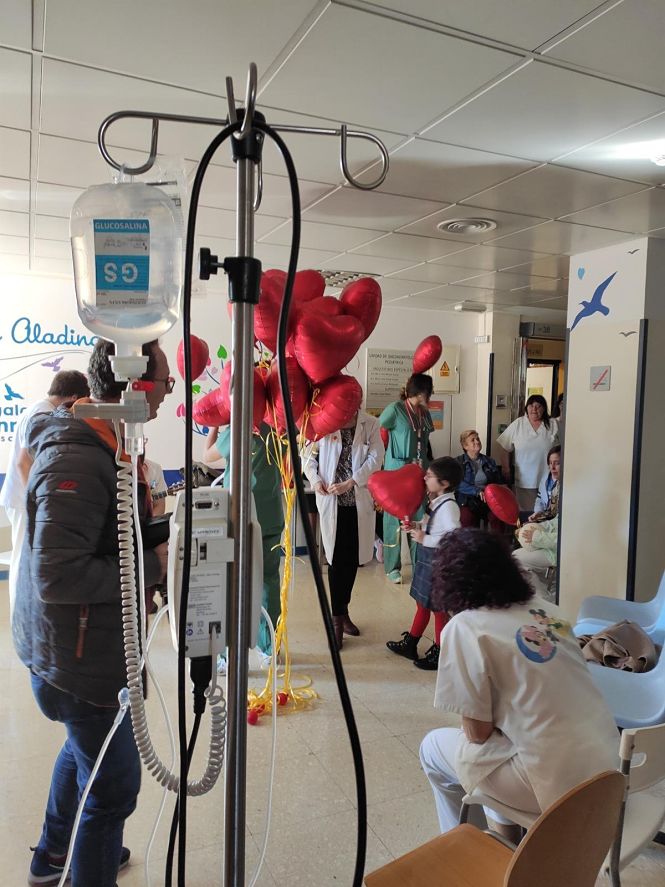 Imagen de la celebración del `Día Internacional del Menor con Cáncer` en el Hospital Universitario Virgen de las Nieves de Granada (JUNTA DE ANDALUCÍA) Imagen de la celebración del `Día Internacional del Menor con Cáncer` en el Hospital Universitario Virgen de las Nieves de Granada (JUNTA DE ANDALUCÍA)