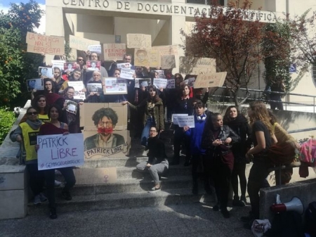 Imagen del último acto celebrado en Granada pidiendo la liberación de Patrick Zaki (UGR) 