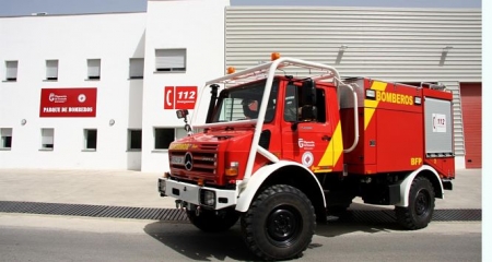 Vehículo de bomberos (DIPUTACIÓN DE GRANADA)