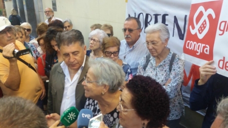 Atención a medios antes del encierro por los cortes de luz en Granada, en una imagen de archivo (EUROPA PRESS) 