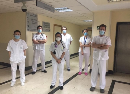 Parte del equipo de consultas por covid-19 del Hospital Virgen de las Nieves de Granada (JUNTA) 