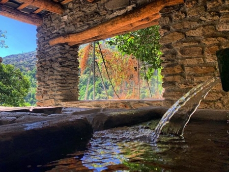 Lavadero antiguo de Pampaneira, uno de los municipios libre de covid-19 (MANCOMUNIDAD MUNICIPIOS ALPUJARRA) 