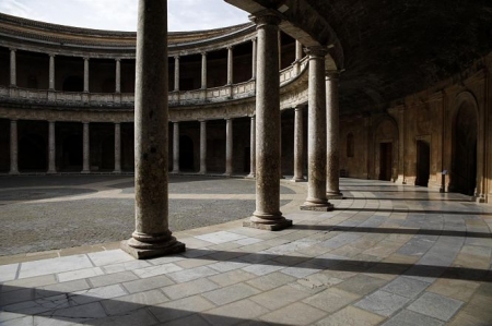 La Alhambra de Granada sin turistas por la crisis del coronavirus (ÁLEX CÁMARA - EUROPA PRESS) 