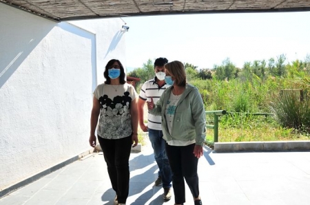 La Delegada de Medio Ambiente, María José Martín, ha visitado la Charca de Suárez (JUNTA) 