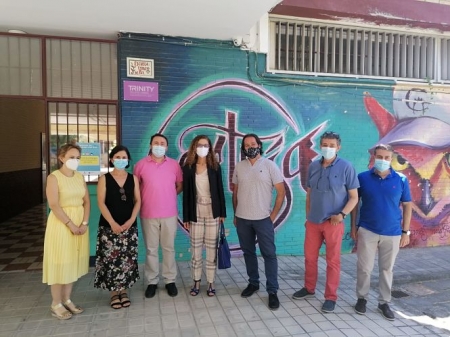 La Delegada de Educación ha visitado el IES CArtuja (JUNTA)