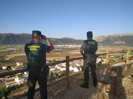 Agentes de Guardia Civil, en imagen de archivo (GUARDIA CIVIL DE GRANADA) 
