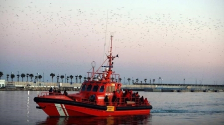 Una embarcación de Salvamento Marítimo (EUROPA PRESS/ALEX ZEA) 
