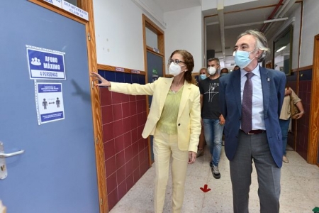 Los delegados de Educación y Sanidad han visitado el IES Laurel de la Reina (JUNTA)