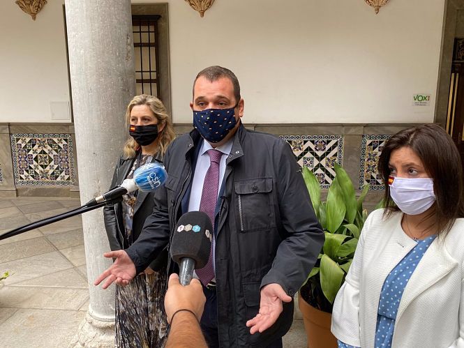 El grupo municipal de Vox pide una comisión sobre la gestión del foco de Covid-19 en el Ayuntamiento de Granada (VOX) El grupo municipal de Vox pide una comisión sobre la gestión del foco de Covid-19 en el Ayuntamiento de Granada (VOX)