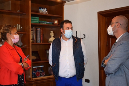 Imagen de la reunión celebrada en el Ayuntamiento de Albolote (AYTO. ALBOLOTE)