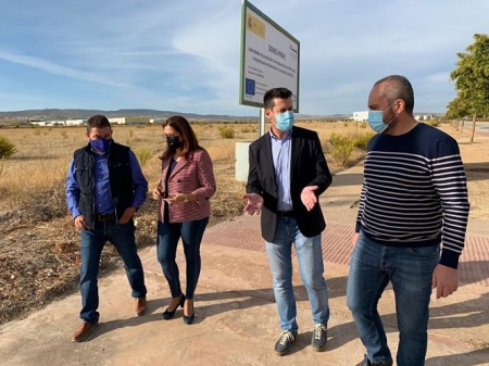 Miembros del PSOE han visitado los terrenos destinados al acelerador de particulas (PSOE)
