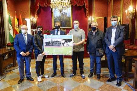 Entrega de los premios del concurso de movilidad (JAVIER ALGARRA / AYUNTAMIENTO)