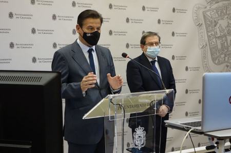 Luis Salvador y Luis González durante la rueda de prensa (JAVIER ALGARRA / AYUNTAMIENTO)