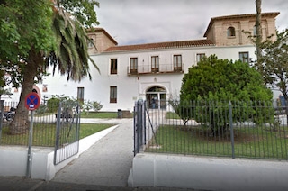 Fachada de la Residencia San Luis (AYTO. MOTRIL) 