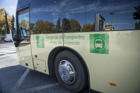 Imagen de un bus metropolitano (JUNTA)