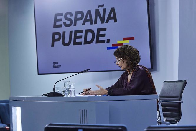 La ministra portavoz y de Hacienda, María Jesús Montero, comparece en rueda de prensa tras el Consejo de Ministros (EUROPA PRESS/J. HELLÍN) La ministra portavoz y de Hacienda, María Jesús Montero, comparece en rueda de prensa tras el Consejo de Ministros (EUROPA PRESS/J. HELLÍN)