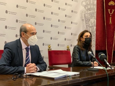 Raquel Ruz y José María Corpas en rueda de prensa (PSOE)