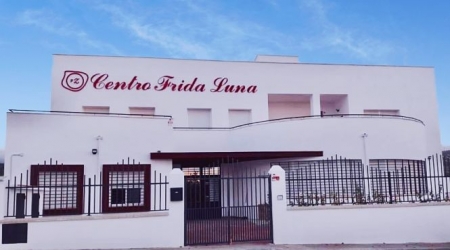 Fachada del Centro Frida Luna (FUNDACIÓN ZAYAS) 