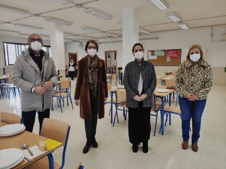 Imagen de la visita al comedor del CEIP Tínar de Albolote (JUNTA) 