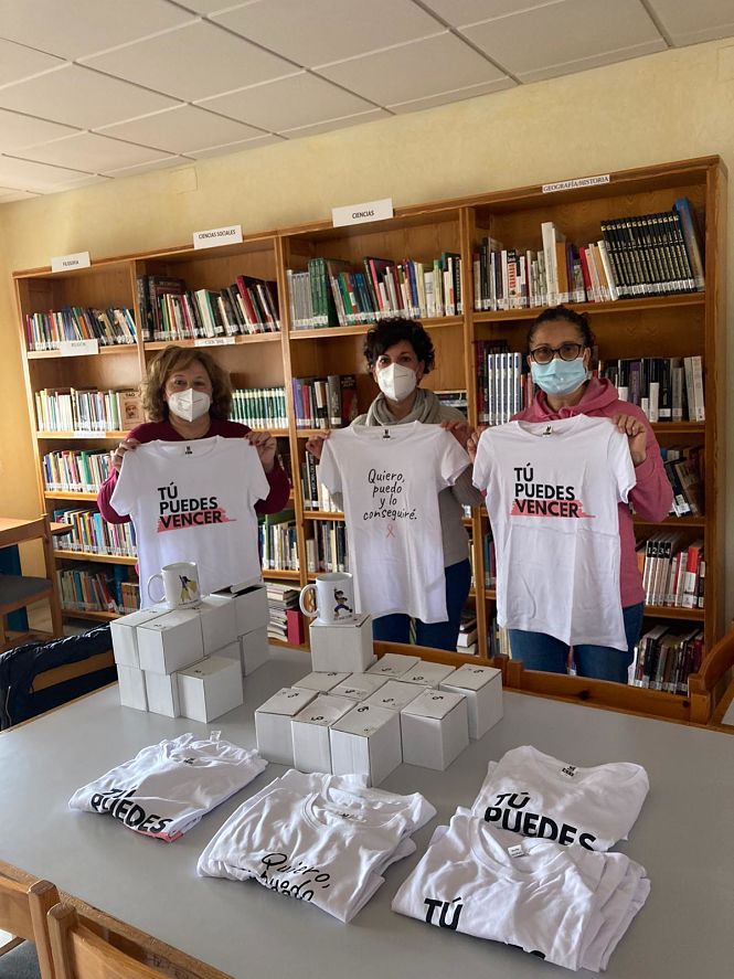 Imagen de las camisetas para pacientes oncológicos (PUEBLOS DE MOCLÍN) 