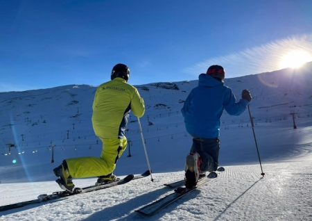 Esquiadores en Sierra Nevada (CETURSA SIERRA NEVADA)