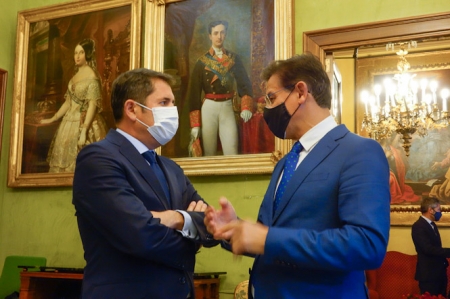 Reunión entre Luis Salvador y Gerardo Cuerva (JAVIER ALGARRA / AYUNTAMIENTO)