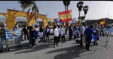 Productores del sector primario en Motril (Granada) antes de iniciar la caravana de protesta (UNIÓN DE ASOCIACIONES LIBRES)