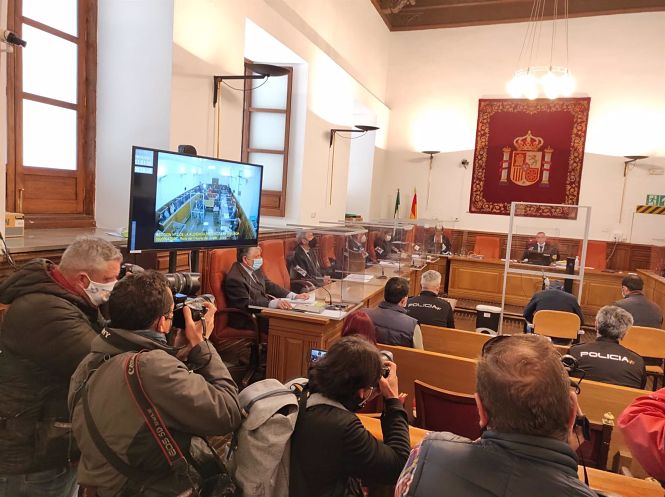 Inicio del juicio con jurado popular contra un hombre acusado de asesinar a su pareja en Dúrcal (EUROPA PRESS) Inicio del juicio con jurado popular contra un hombre acusado de asesinar a su pareja en Dúrcal (EUROPA PRESS)