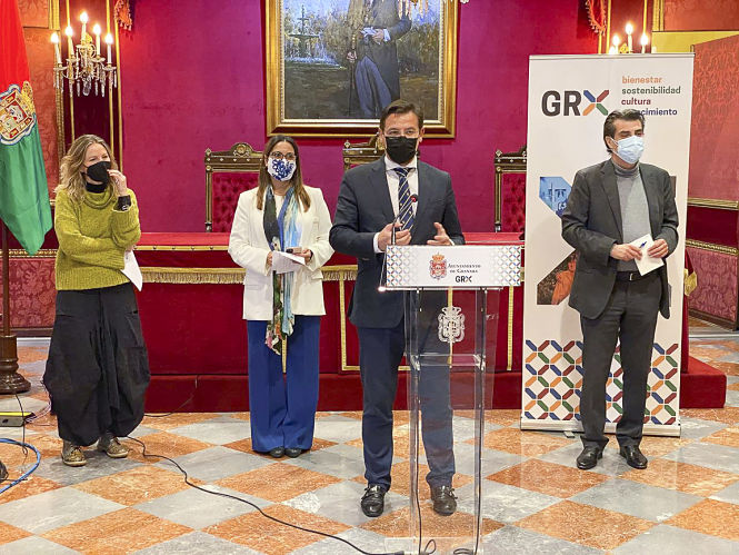 Presentación de los actos por el 75 aniversario del nacimiento de Carlos Cano (JAVIER ALGARRA / AYUNTAMIENTO) Presentación de los actos por el 75 aniversario del nacimiento de Carlos Cano (JAVIER ALGARRA / AYUNTAMIENTO)